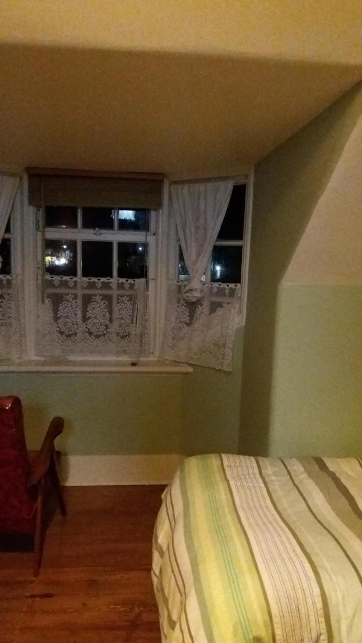 אואהמרו Chimneys B&B מראה חיצוני תמונה